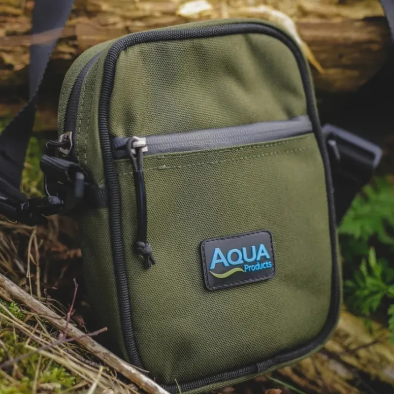 Carp Aqua Luggage * Black Series Security Fishing Pouch